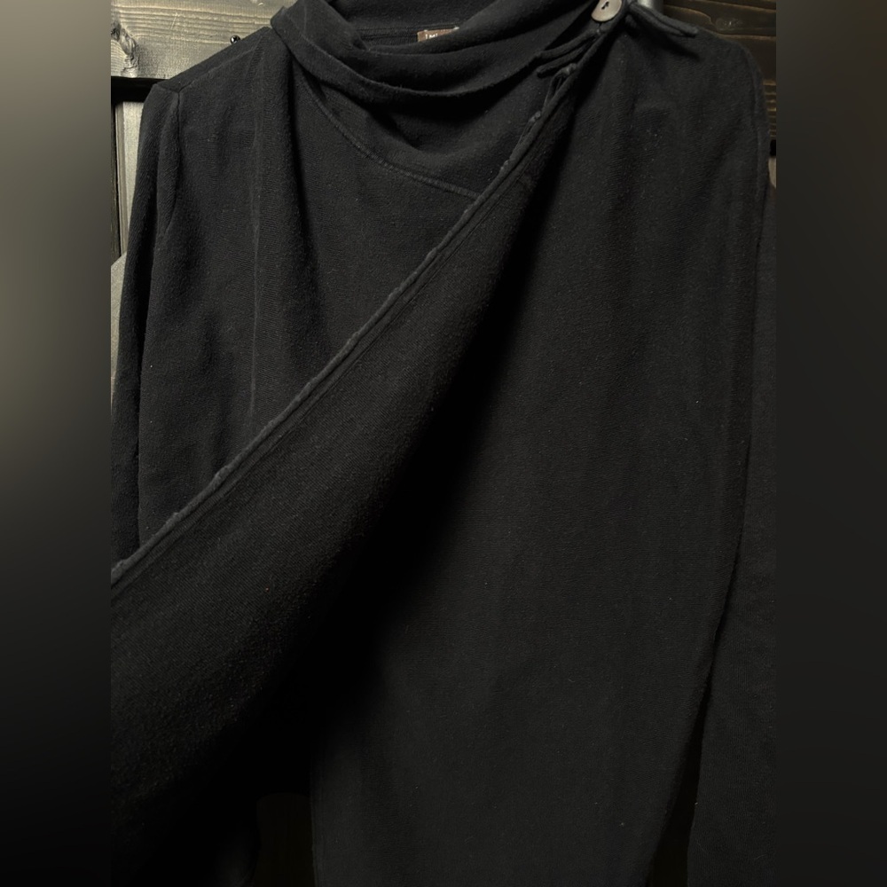 J.McLaughlin Black Fringe Wrap Sweater XS Asymmetrical Button Cowl Neck Top - Picture 6 of 6